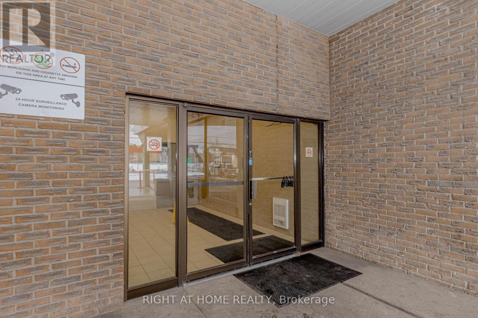 Photo of 3 - 40 REXDALE BOULEVARD