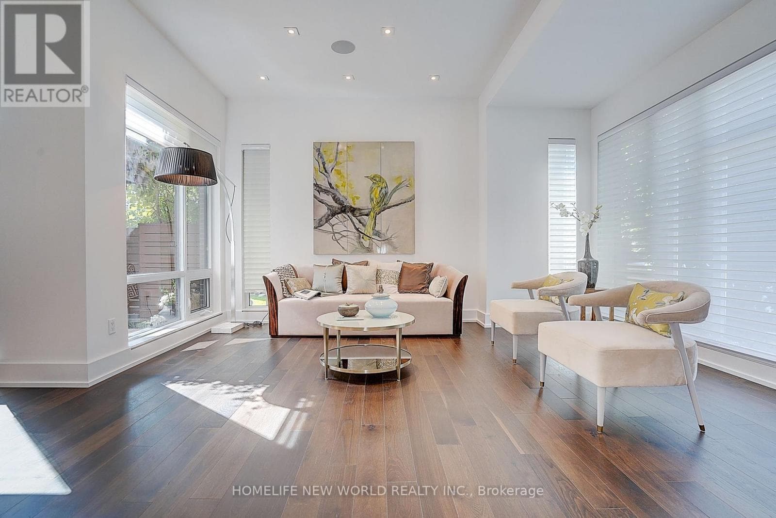 Photo of 7 VALLIERE PLACE W