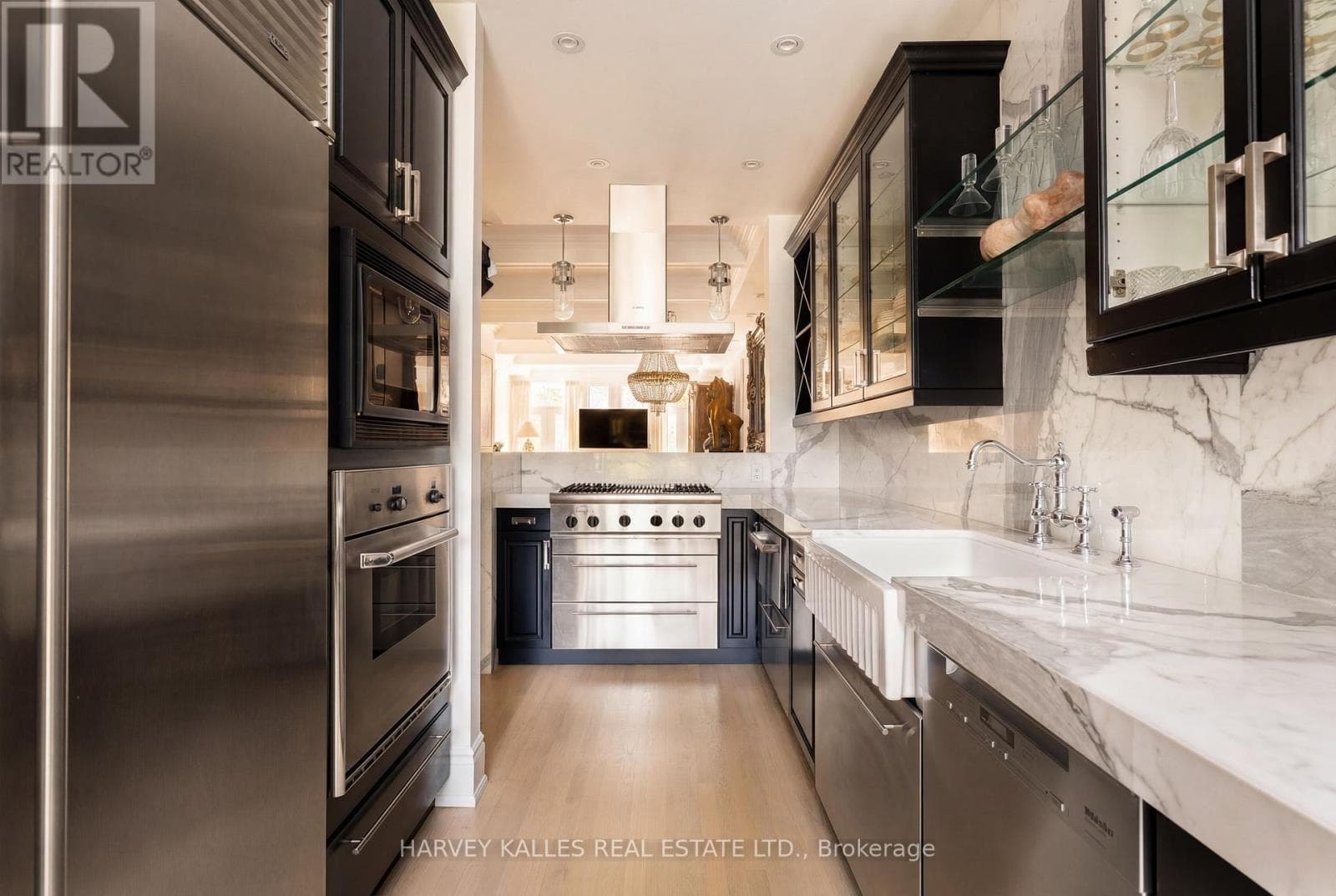 Photo of 21 - 260 RUSSELL HILL ROAD