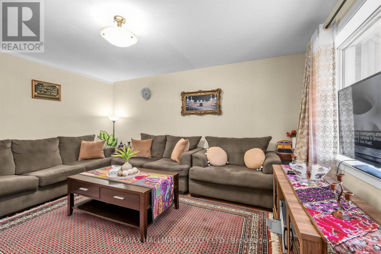 Photo of 1216 VICTORIA PARK AVENUE
