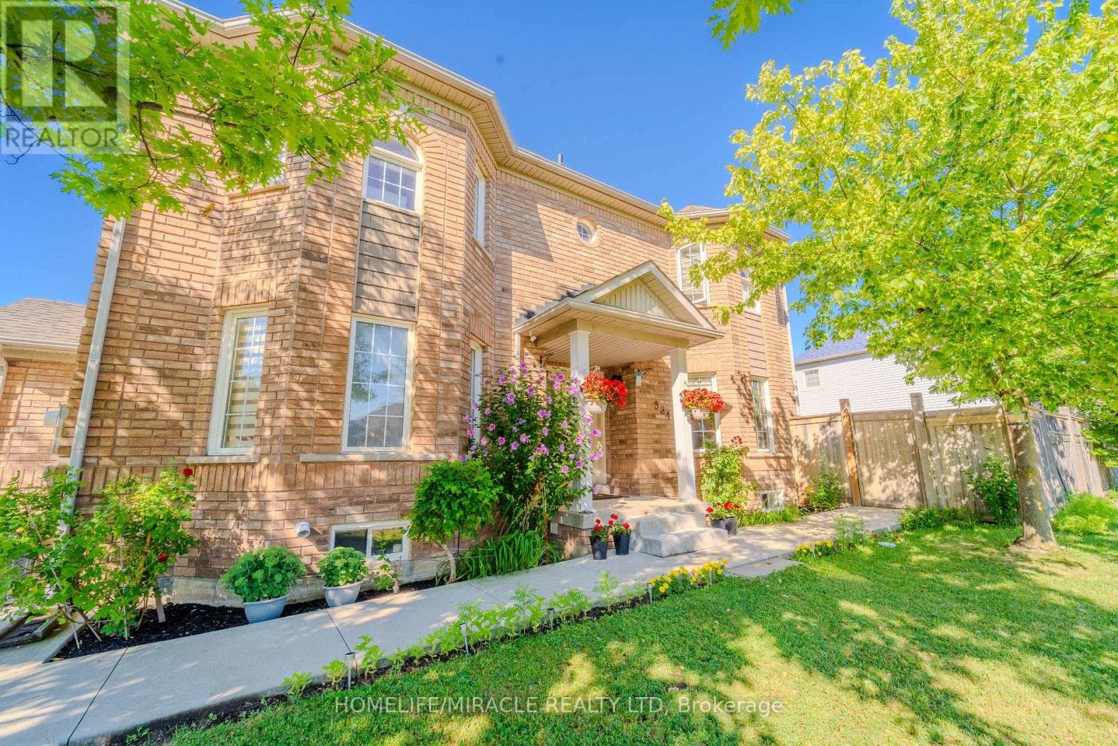 Photo of 324 EDENBROOK HILL DRIVE