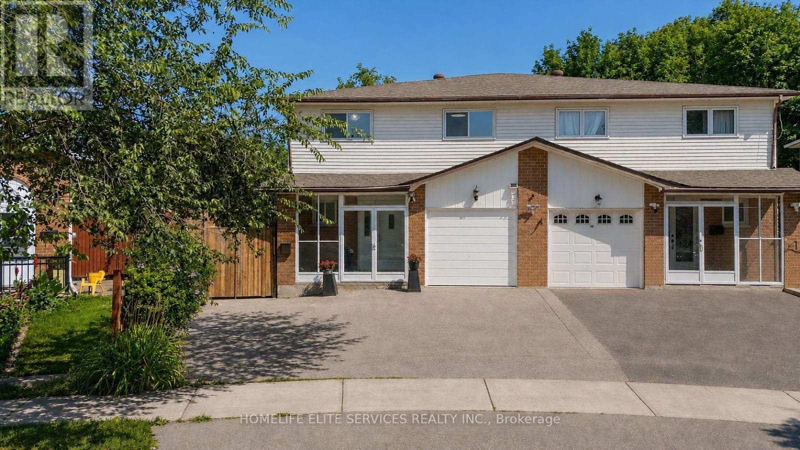 Photo of 44 GREENHEDGES COURT