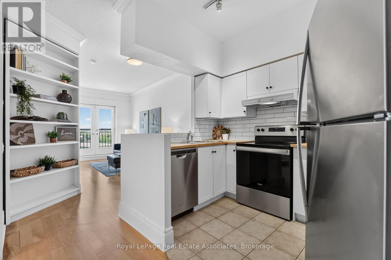 Photo of 1006 - 115 RICHMOND STREET E