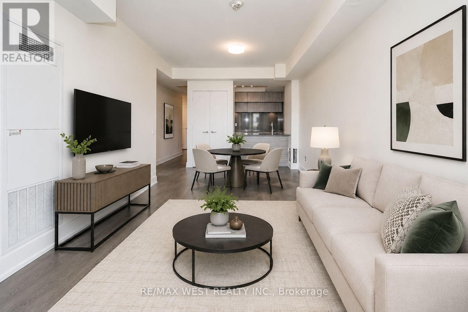 Photo of 203 - 80 VANAULEY STREET