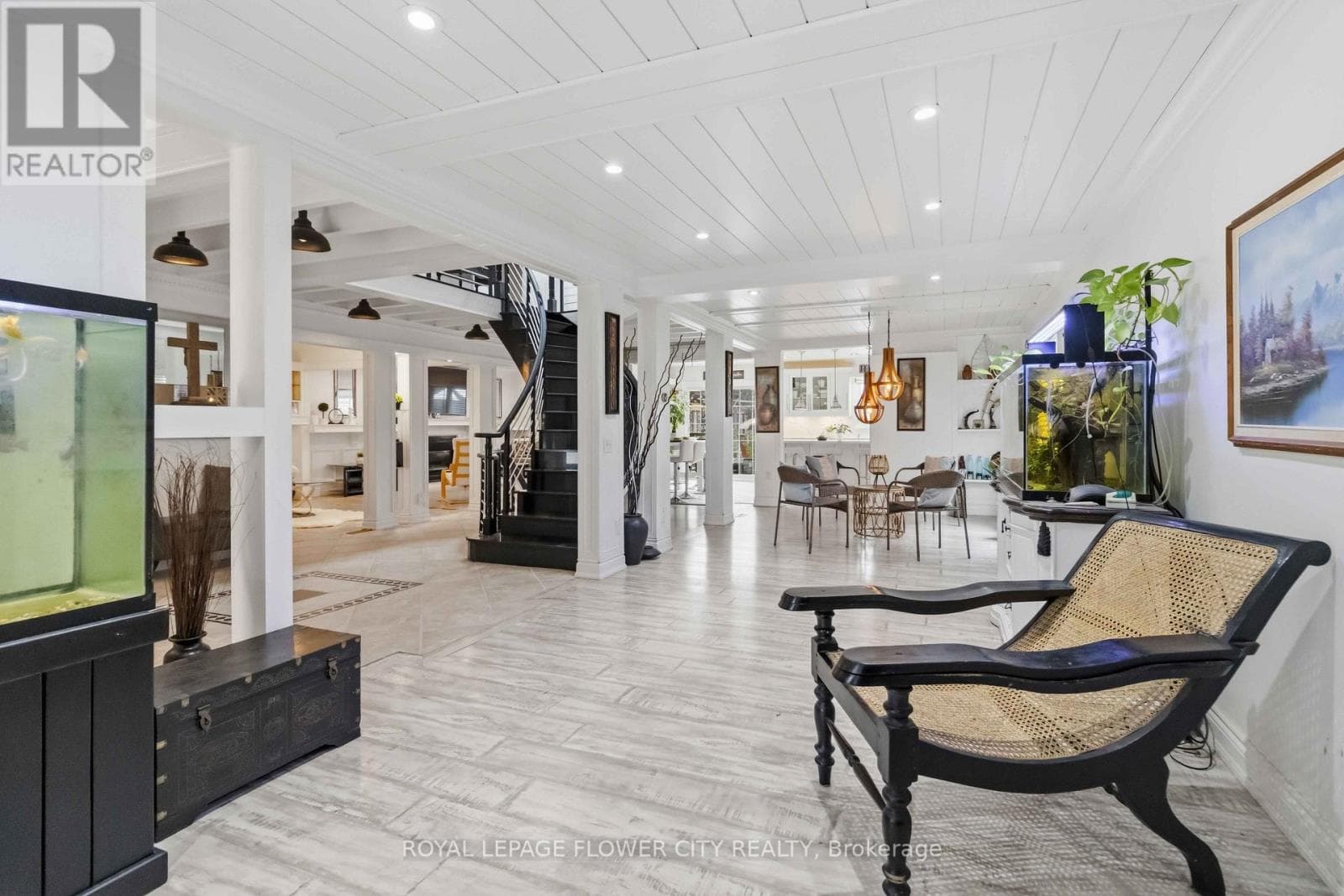 Photo of 18 PLEASANT VALLEY PLACE
