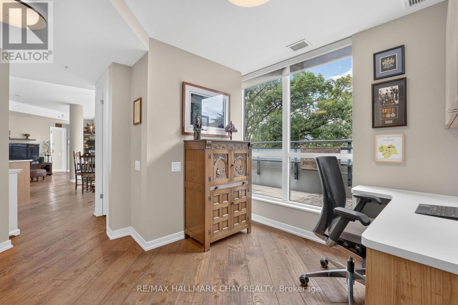 Photo of 523 - 38 HOWARD PARK AVENUE