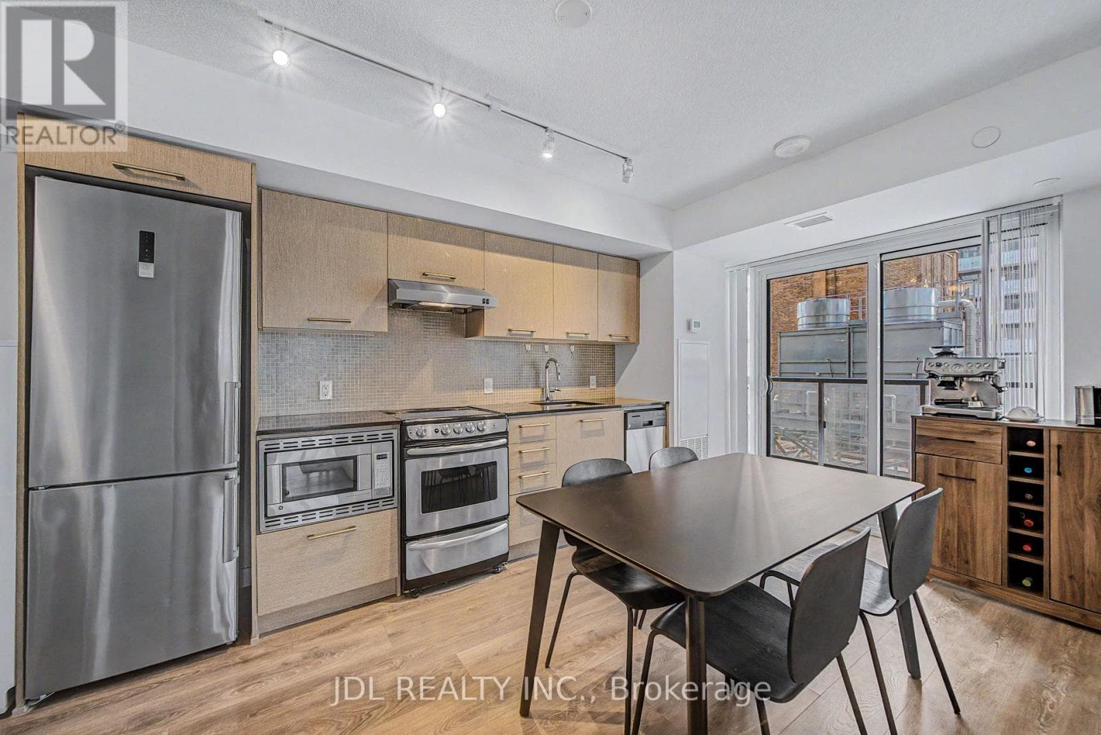 Photo of 1411 - 87 PETER STREET