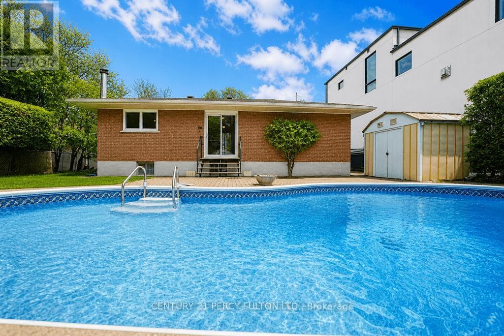 Photo of 1386 FOREST GLADE ROAD