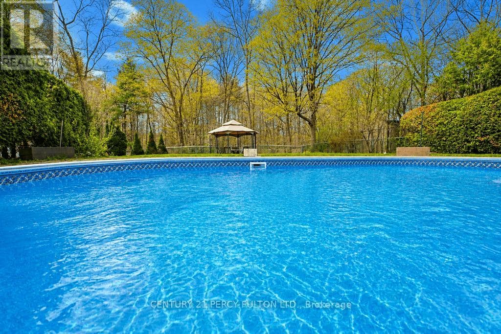 Photo of 1386 FOREST GLADE ROAD