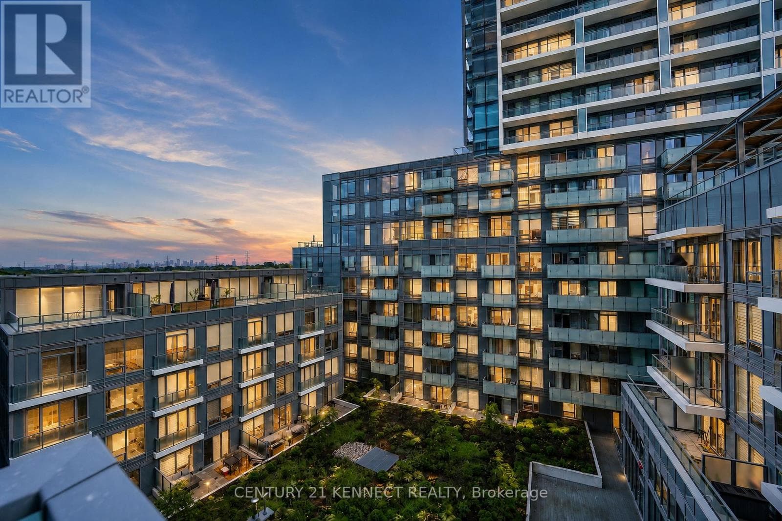 Photo of 826 - 7 GOLDEN LION HEIGHTS