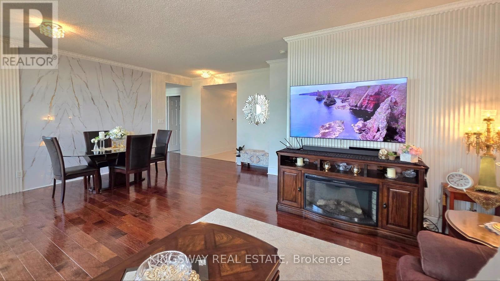 Photo of 3009 - 3880 DUKE OF YORK BOULEVARD