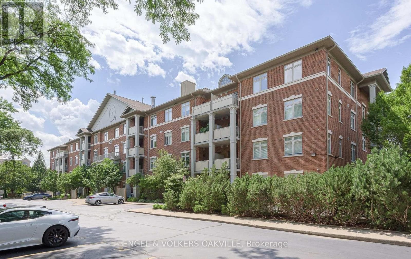 Photo of 404 - 391 PLAINS ROAD E