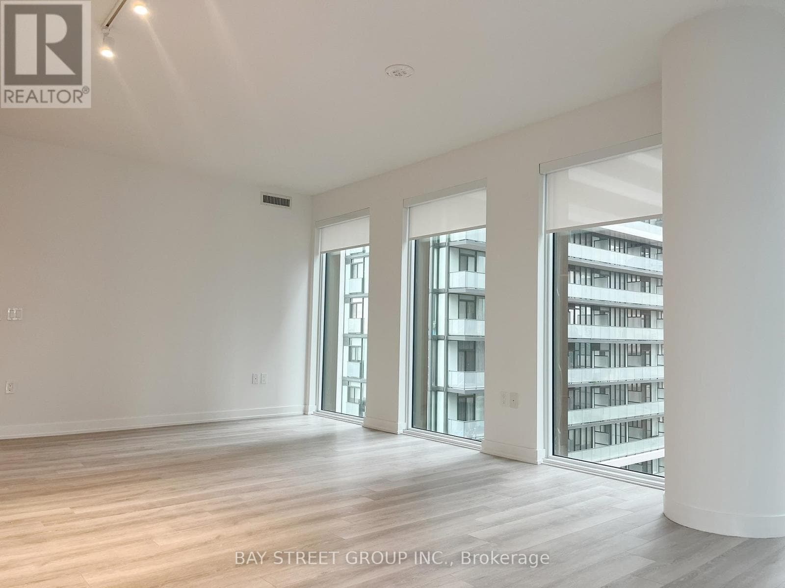 Photo of 1904 - 238 SIMCOE STREET