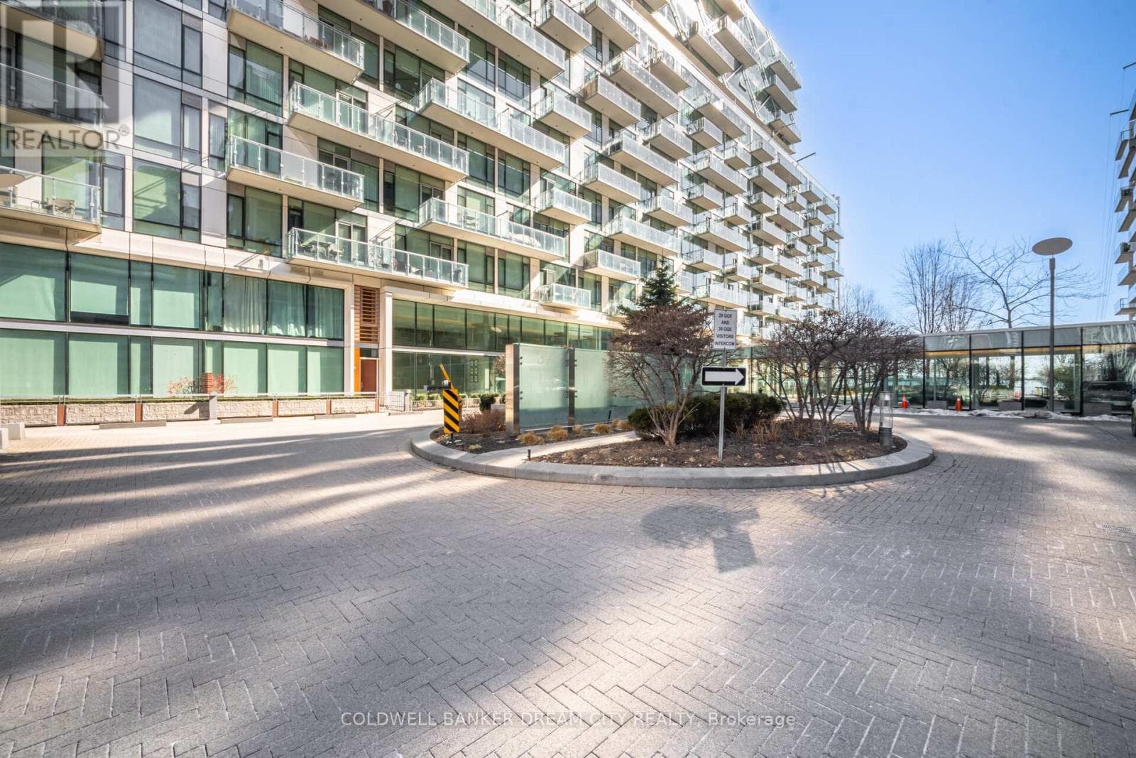 Photo of 837 - 39 QUEENS QUAY E