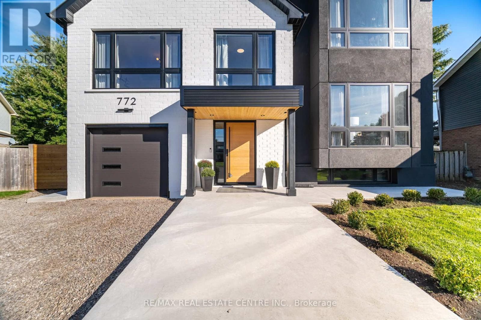 Photo of 772 BANTING COURT