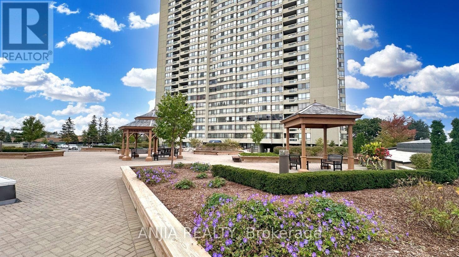Photo of 401 - 255 BAMBURGH CIRCLE