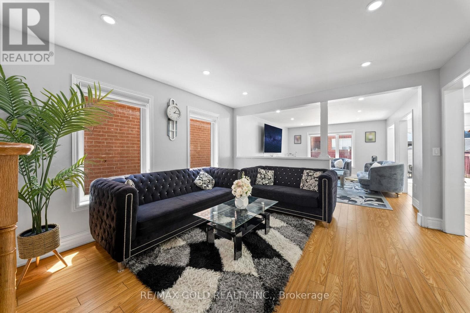 Photo of 8 BAYRIDGE DRIVE