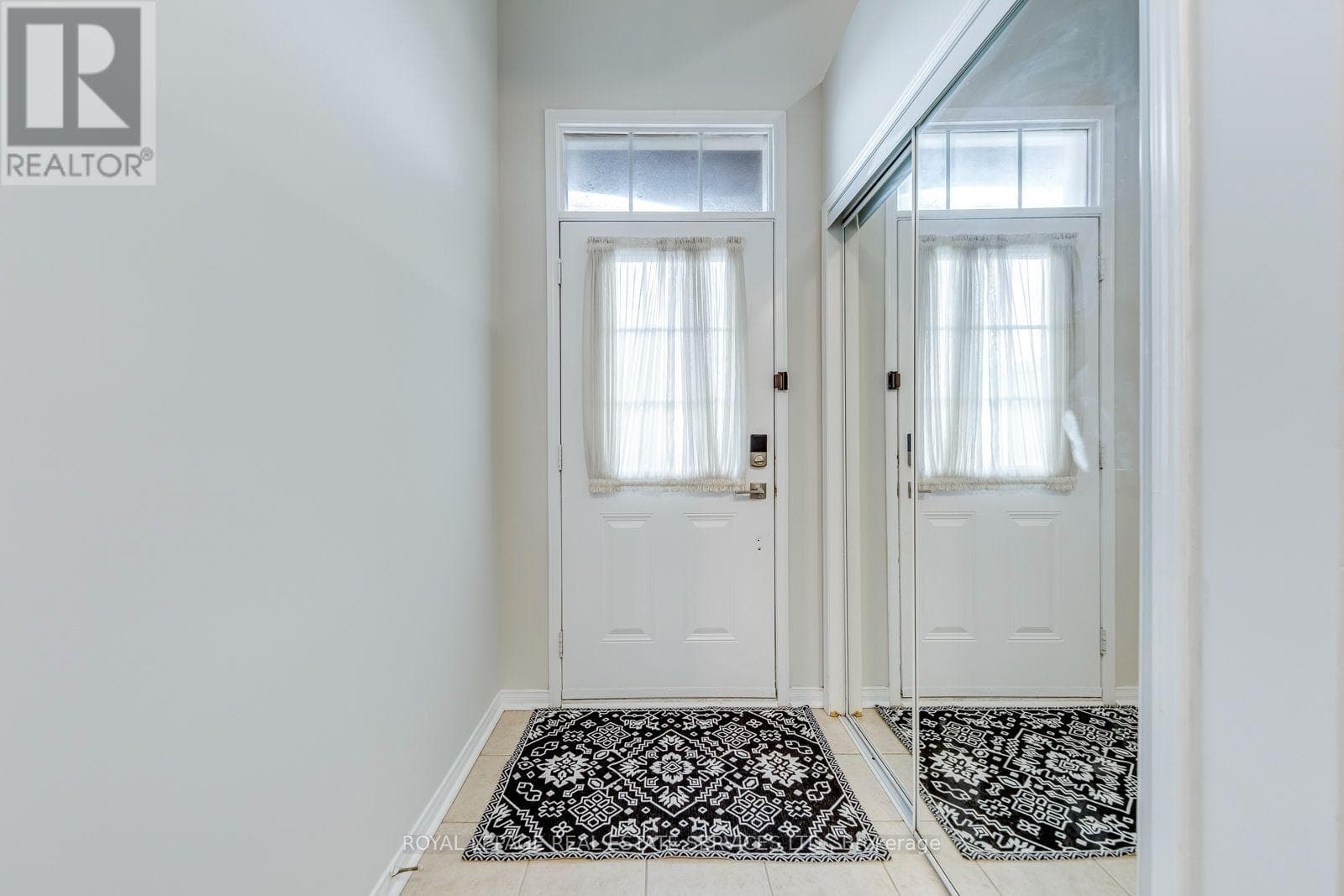 Photo of 2418 ADAMVALE CRESCENT