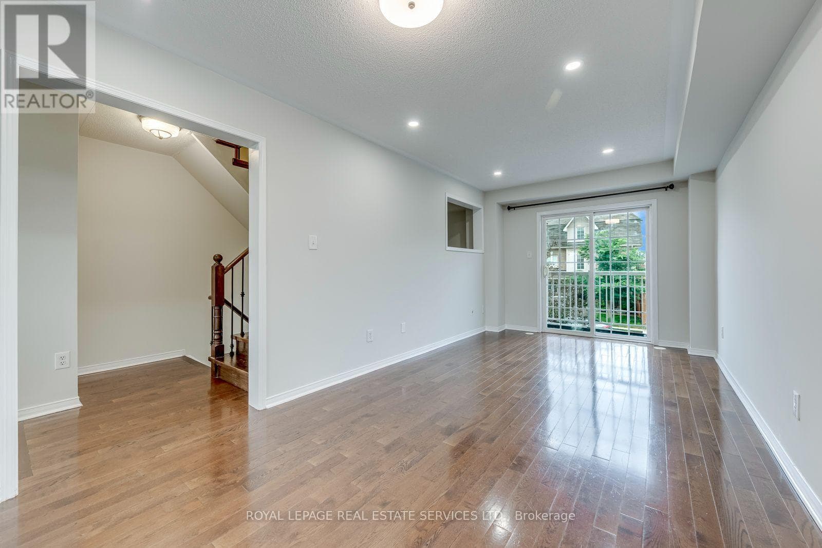 Photo of 2418 ADAMVALE CRESCENT