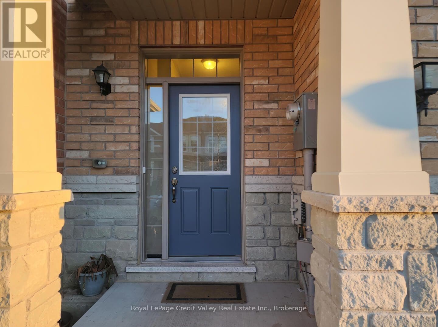 Photo of 53 HOGAN MANOR DRIVE
