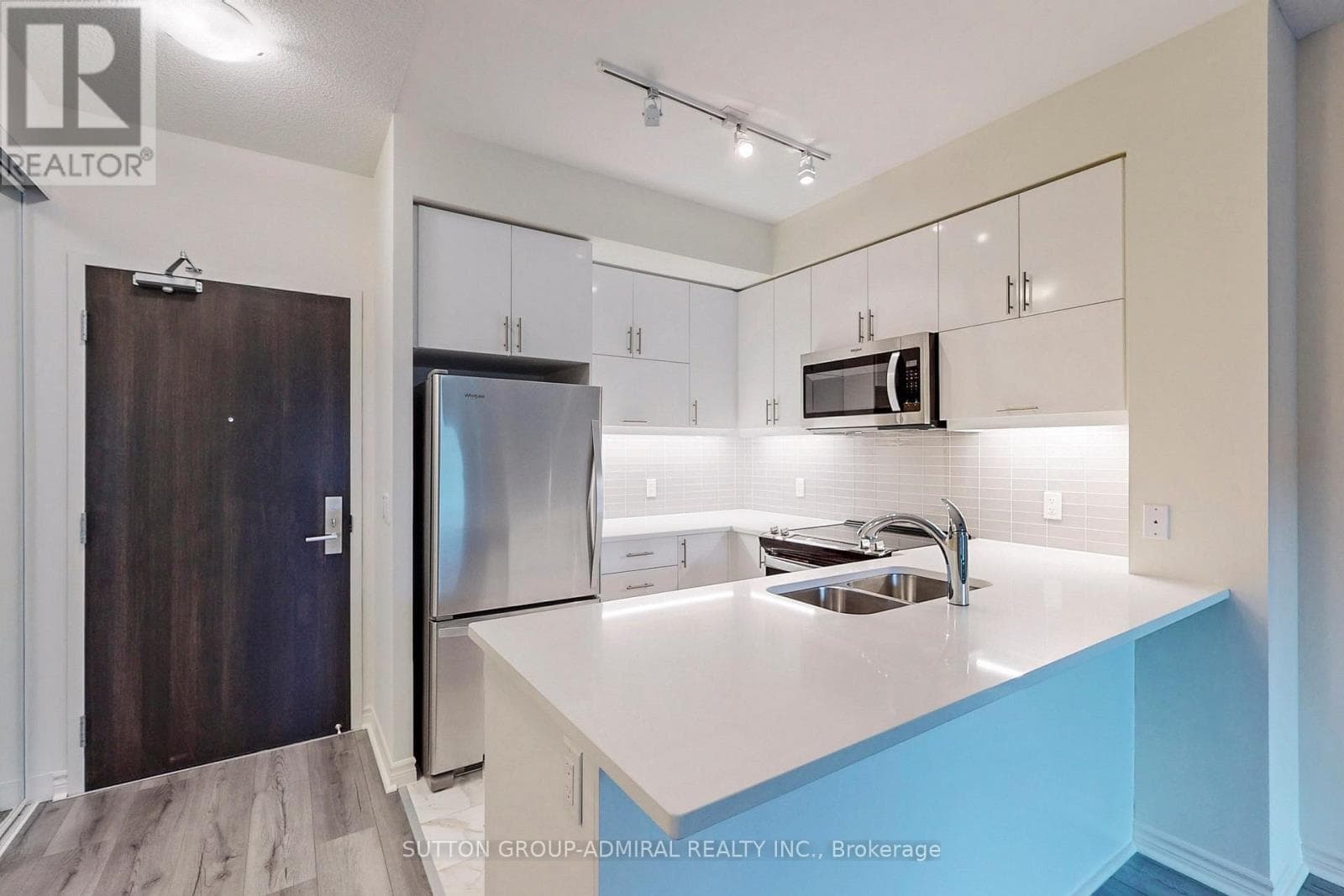Photo of 221 - 39 ANNIE CRAIG DRIVE