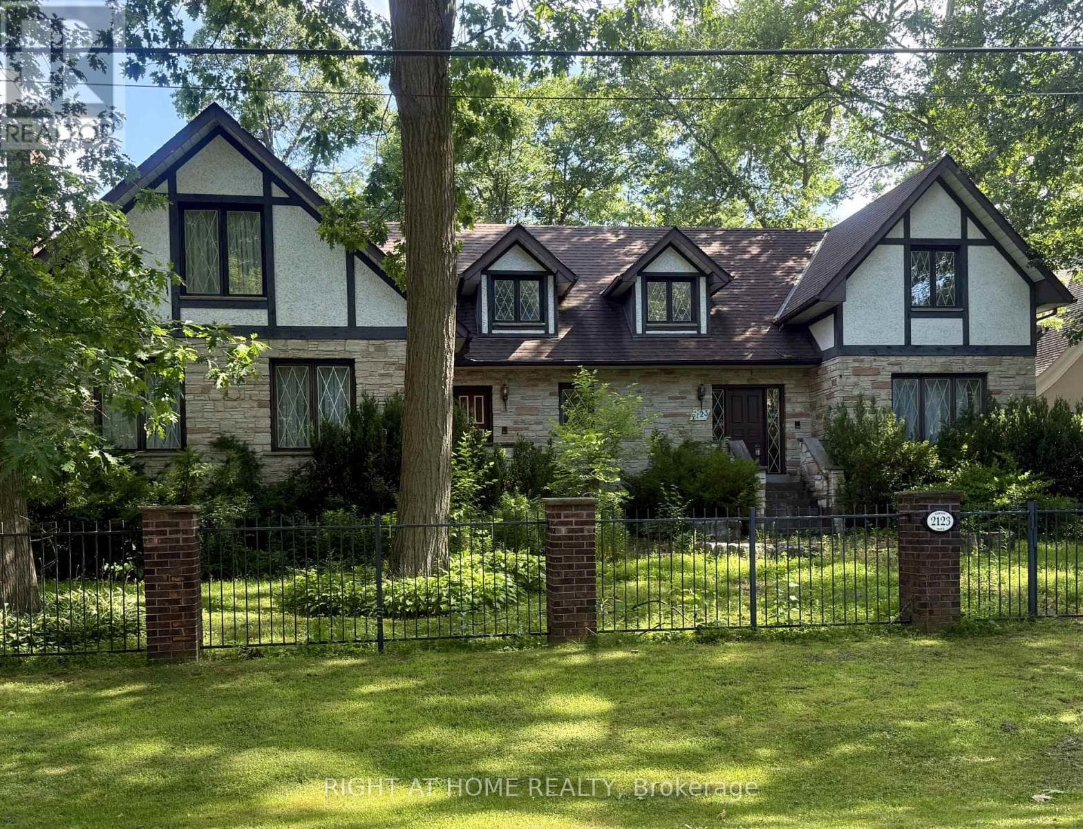 Photo of 2123 GORDON DRIVE