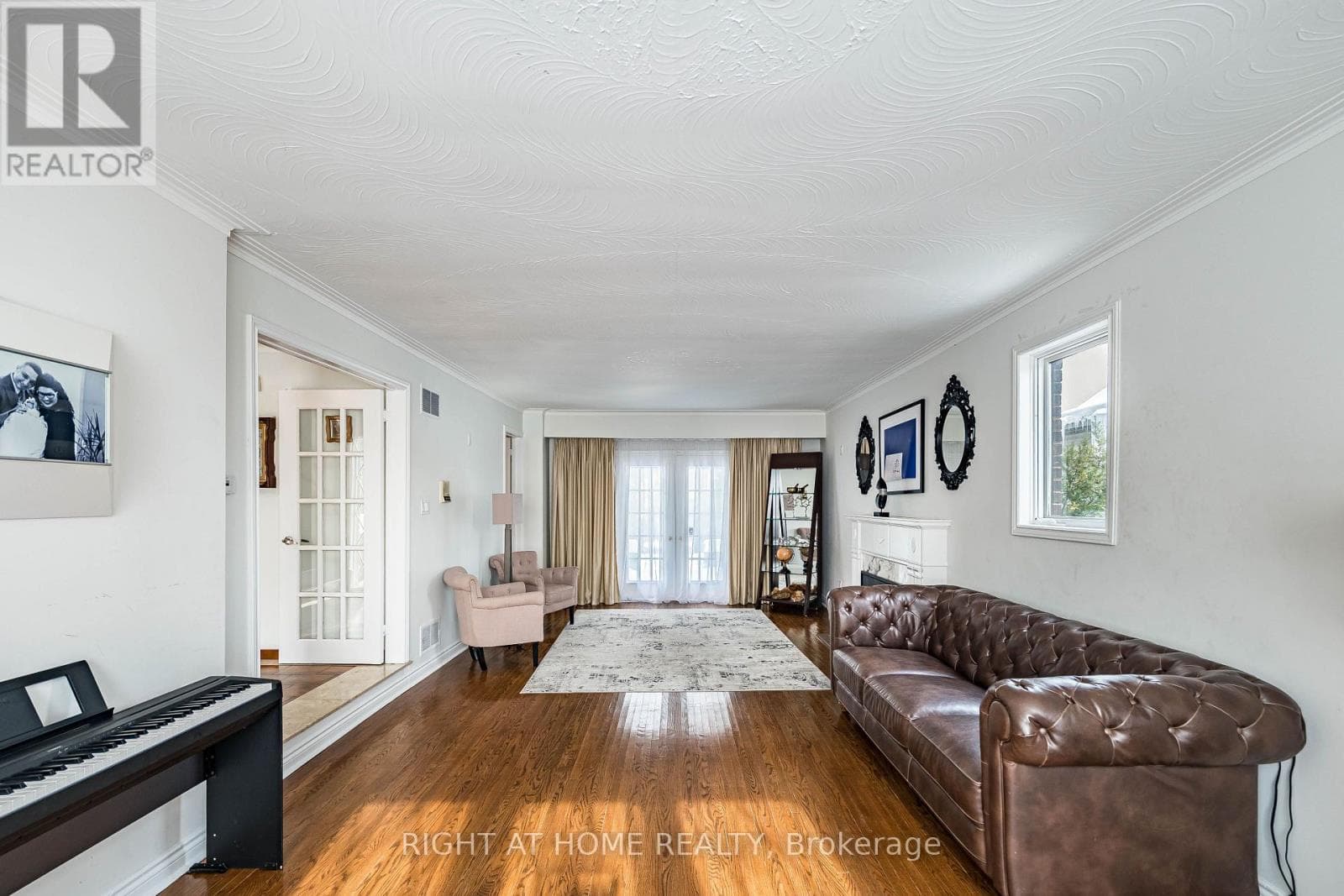 Photo of 2123 GORDON DRIVE