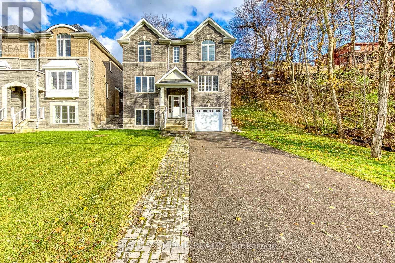 Photo of 2575 ISLINGTON AVENUE