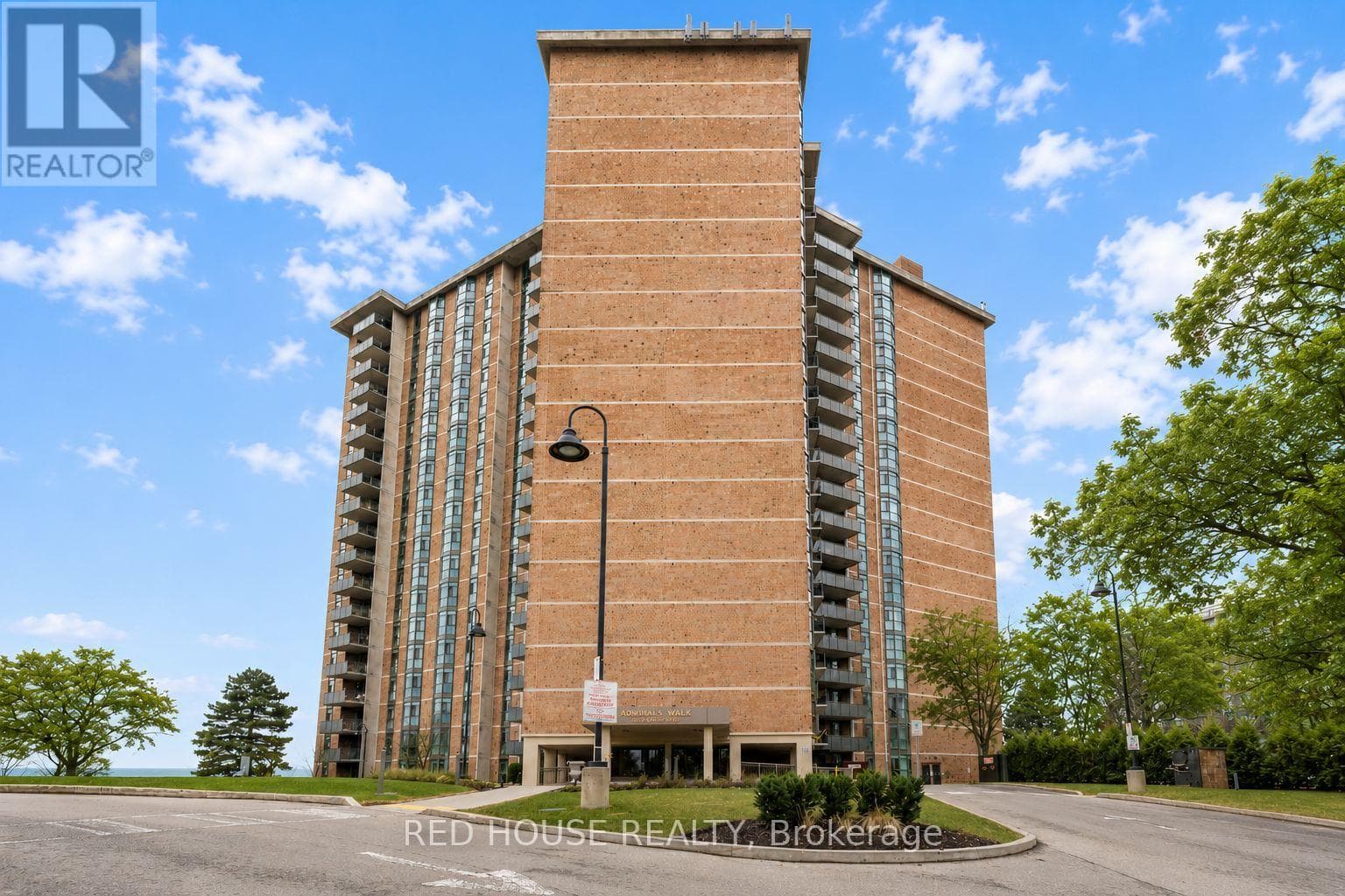 Photo of 809 - 5250 LAKESHORE ROAD