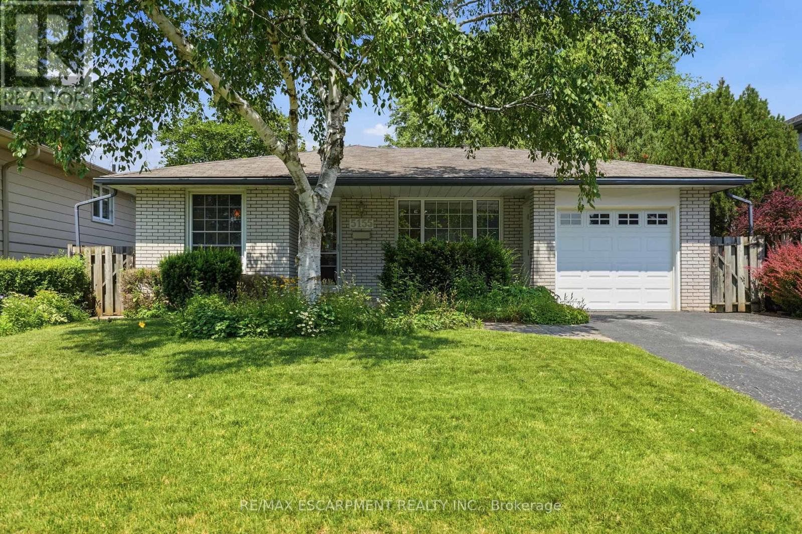 Photo of 5155 IDLEWOOD CRESCENT