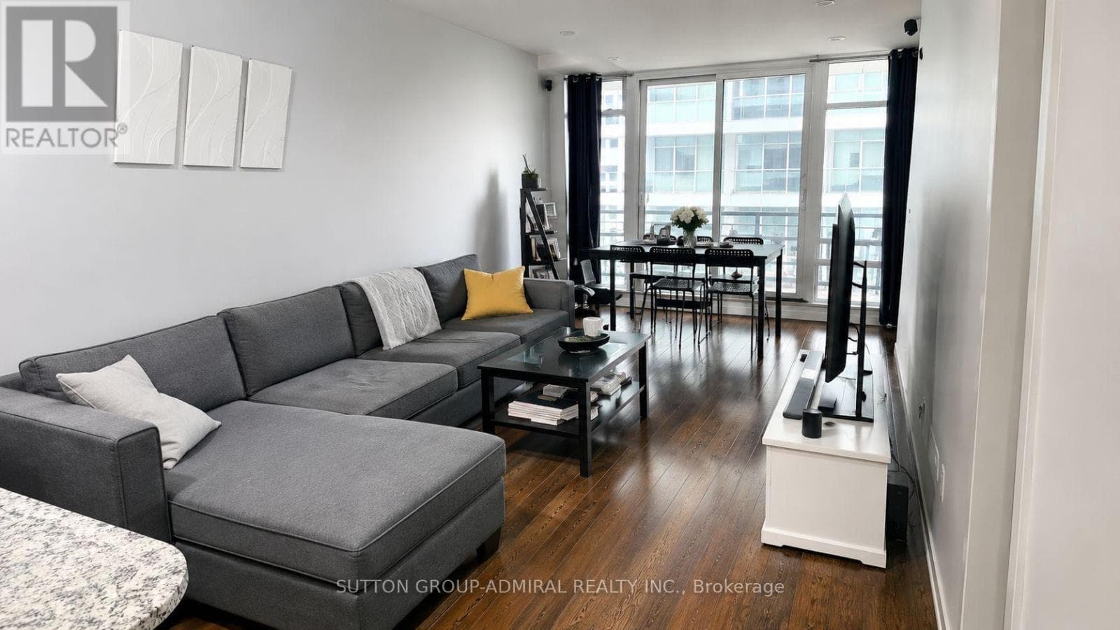 Photo of 3210 - 2191 YONGE STREET