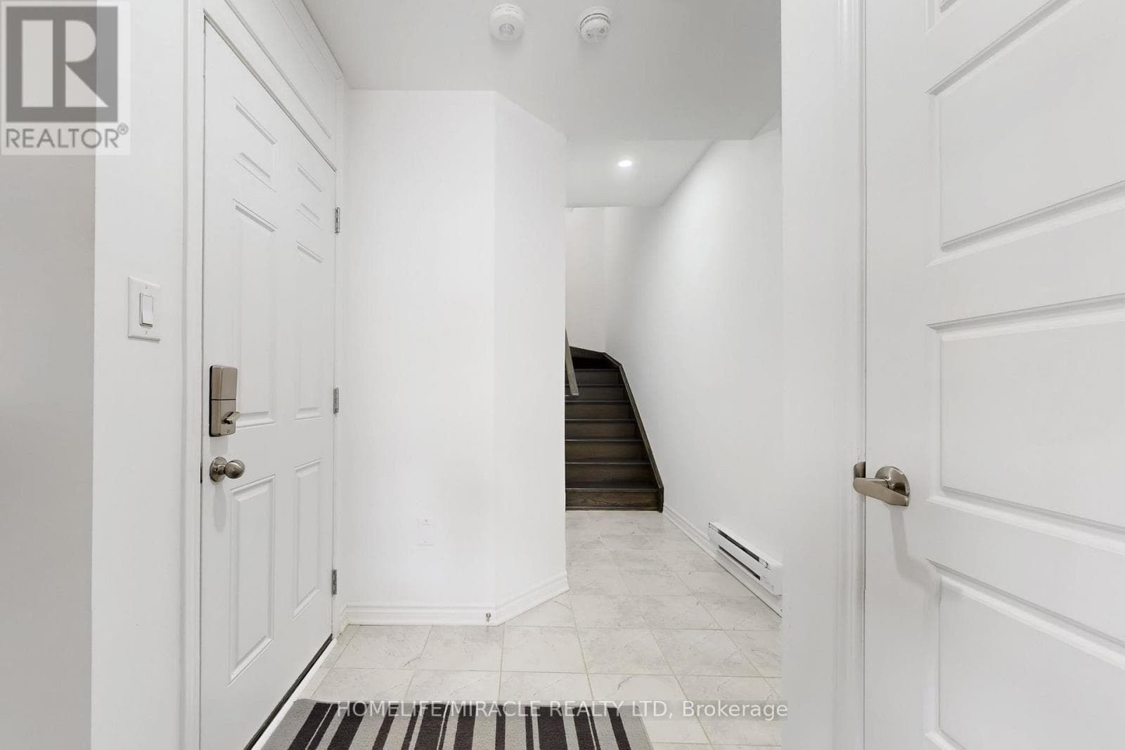Photo of 1587 MOIRA CRESCENT