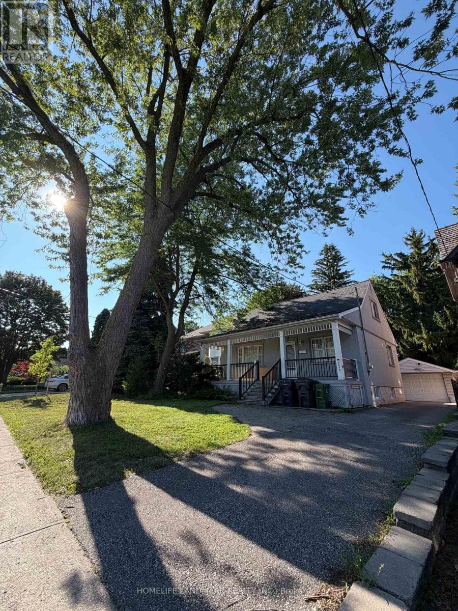 Photo of 228 HOLLYWOOD AVENUE