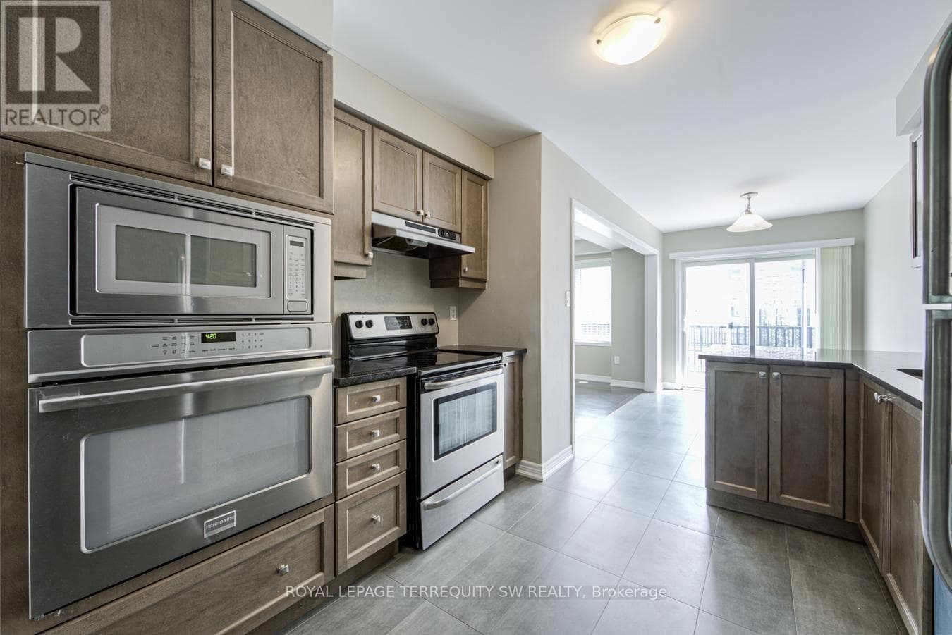 Photo of 248 ELLEN DAVIDSON DRIVE