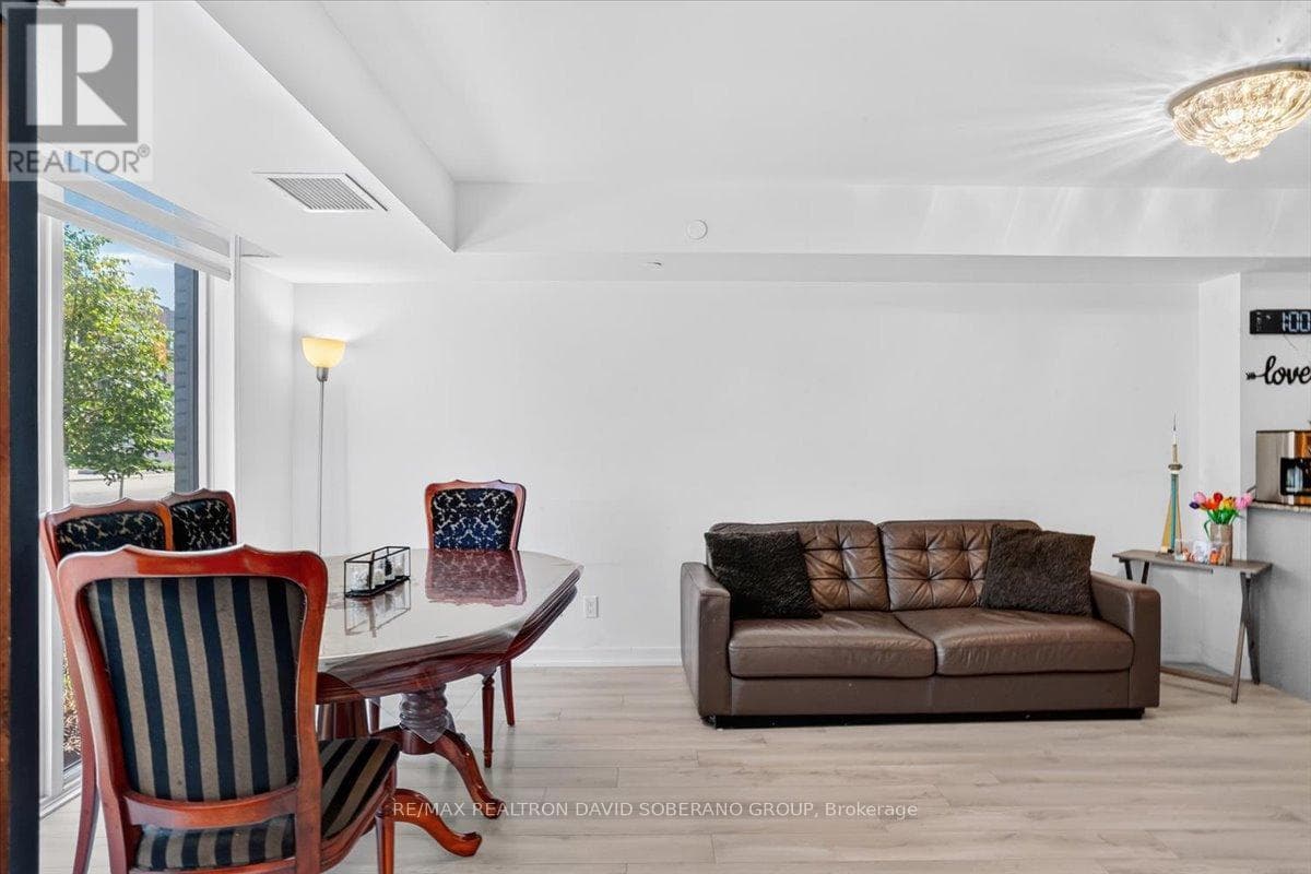 Photo of 112 VARNA DRIVE
