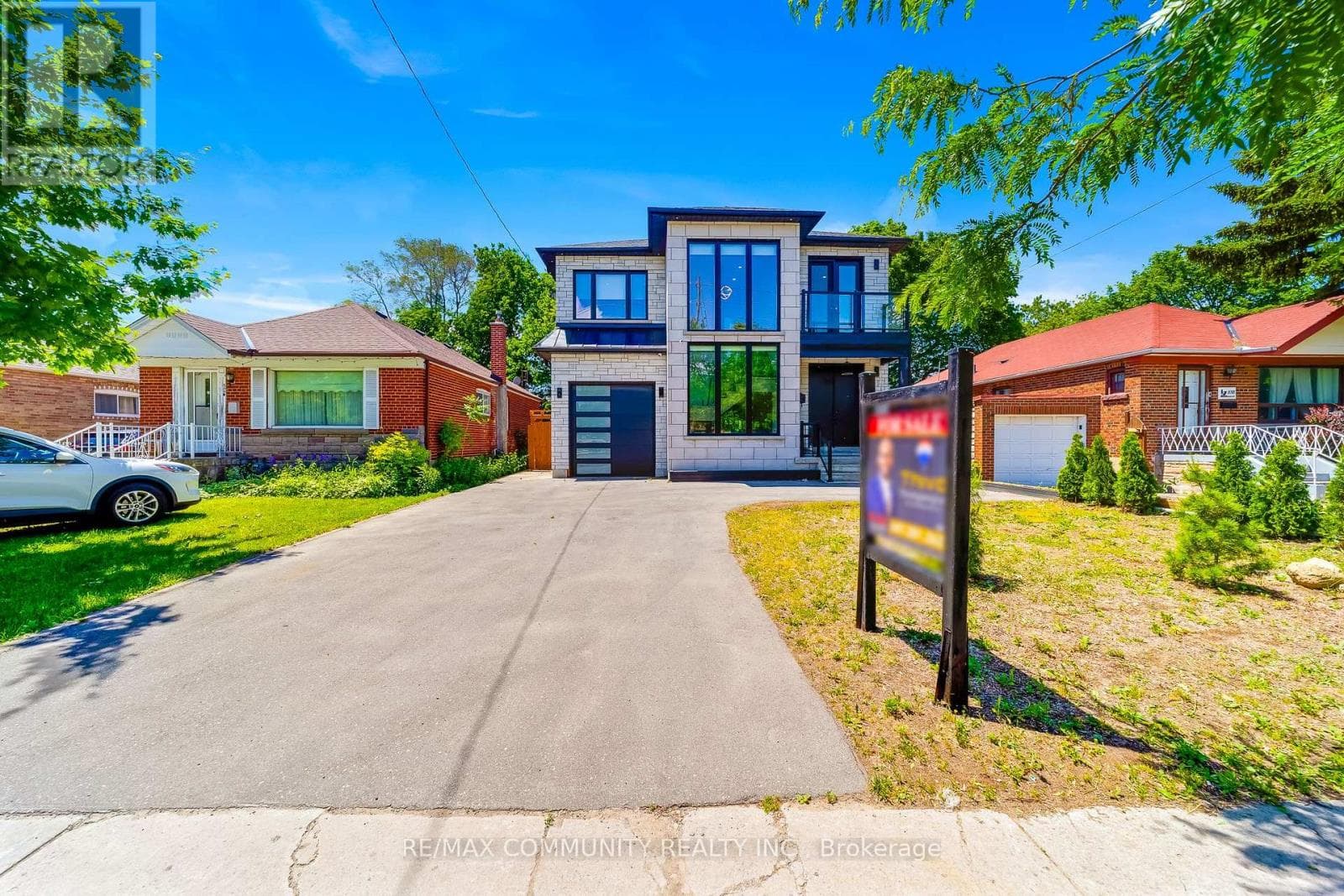 Photo of 856 KENNEDY ROAD