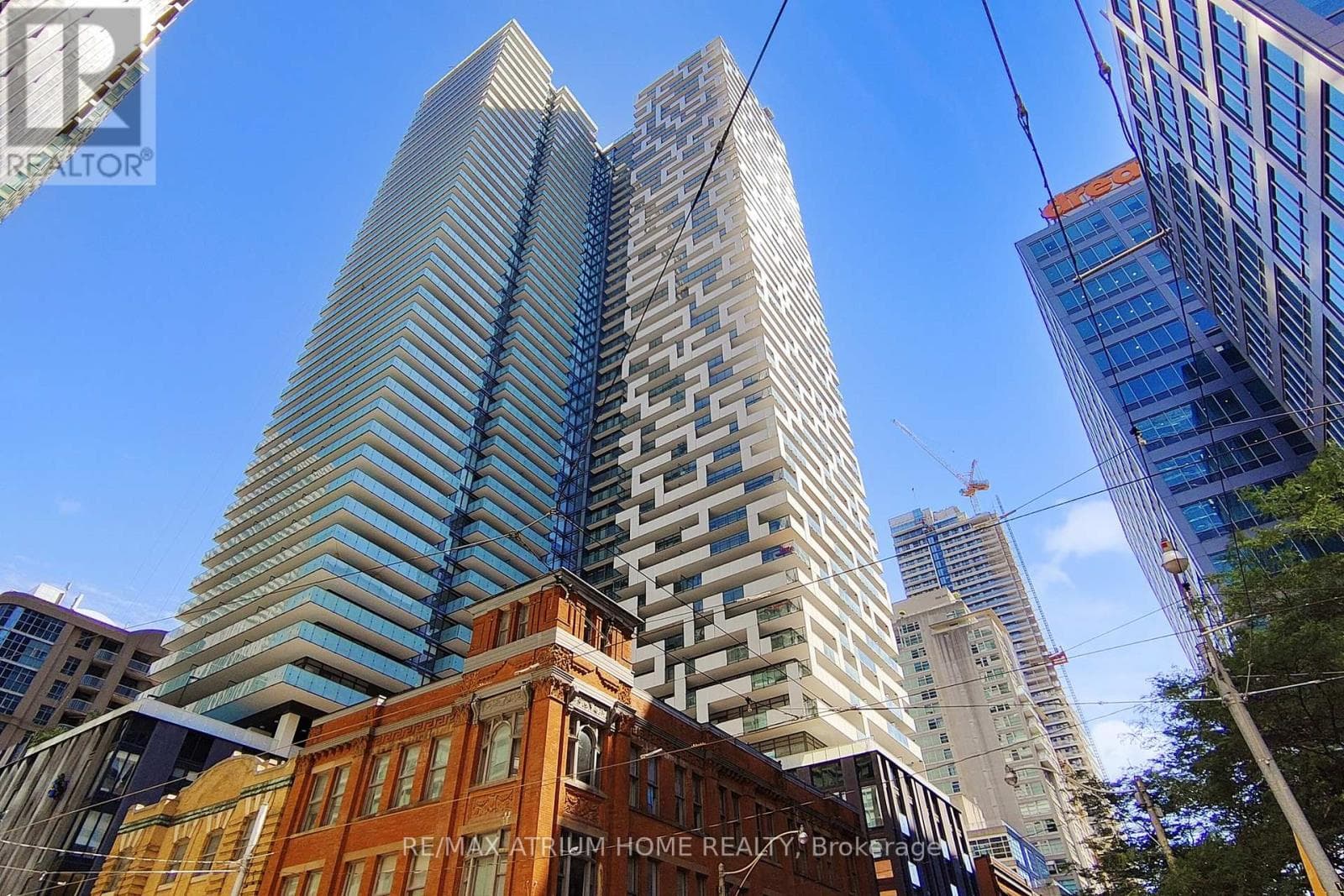 Photo of 3505 - 20 LOMBARD STREET