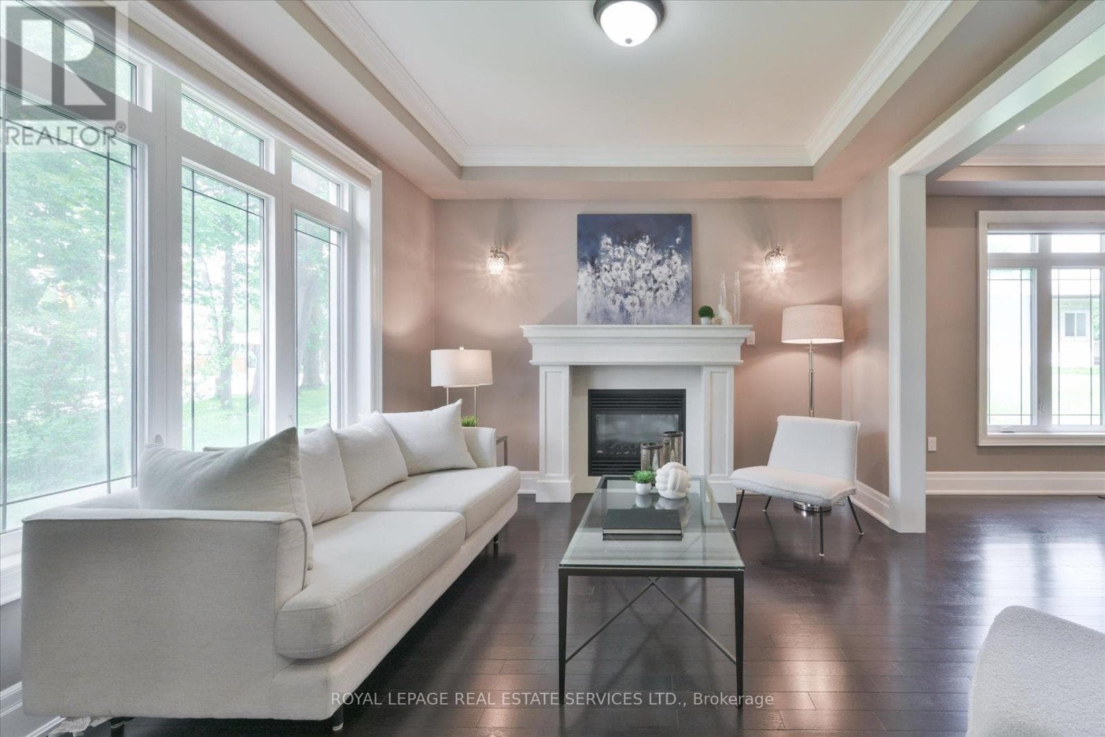 Photo of 439 MARTIN GROVE ROAD