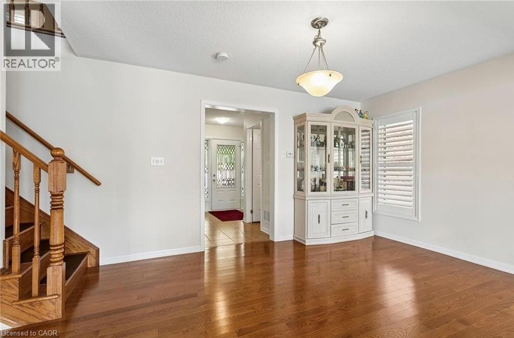Photo of 10 KLEMSCOTT Road