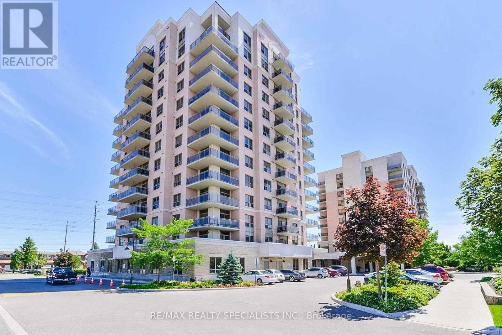 Photo of 1007 - 810 SCOLLARD COURT