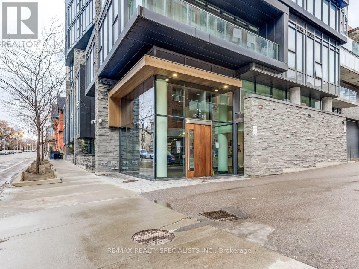 Photo of 304 - 15 BEVERLEY STREET