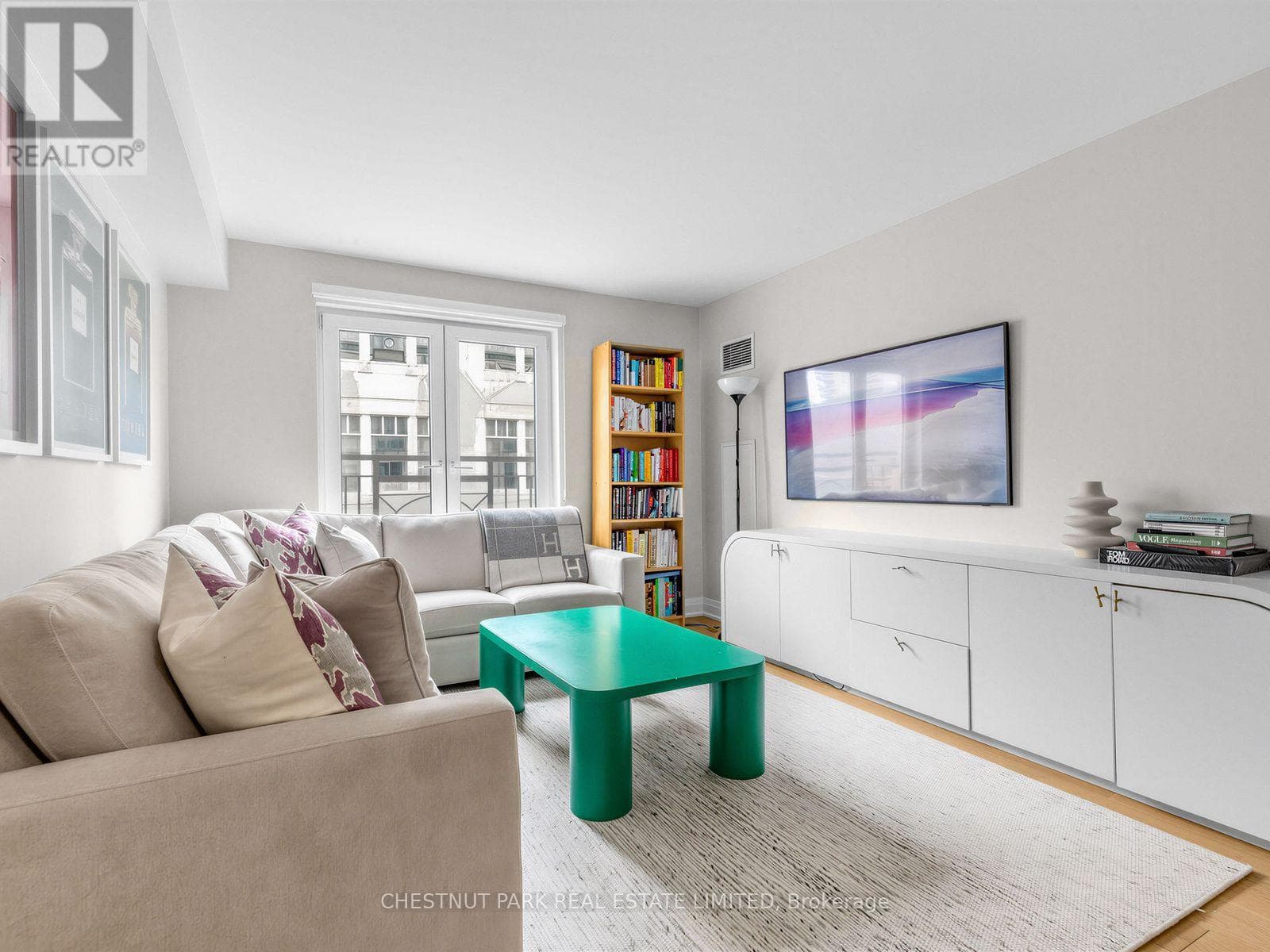 Photo of 505 - 1 BALMORAL AVENUE