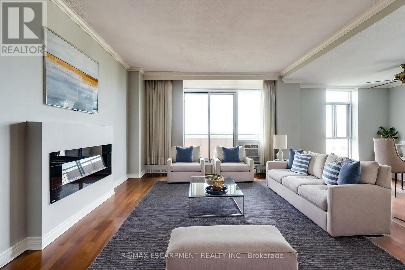 Photo of 1207 - 5250 LAKESHORE ROAD