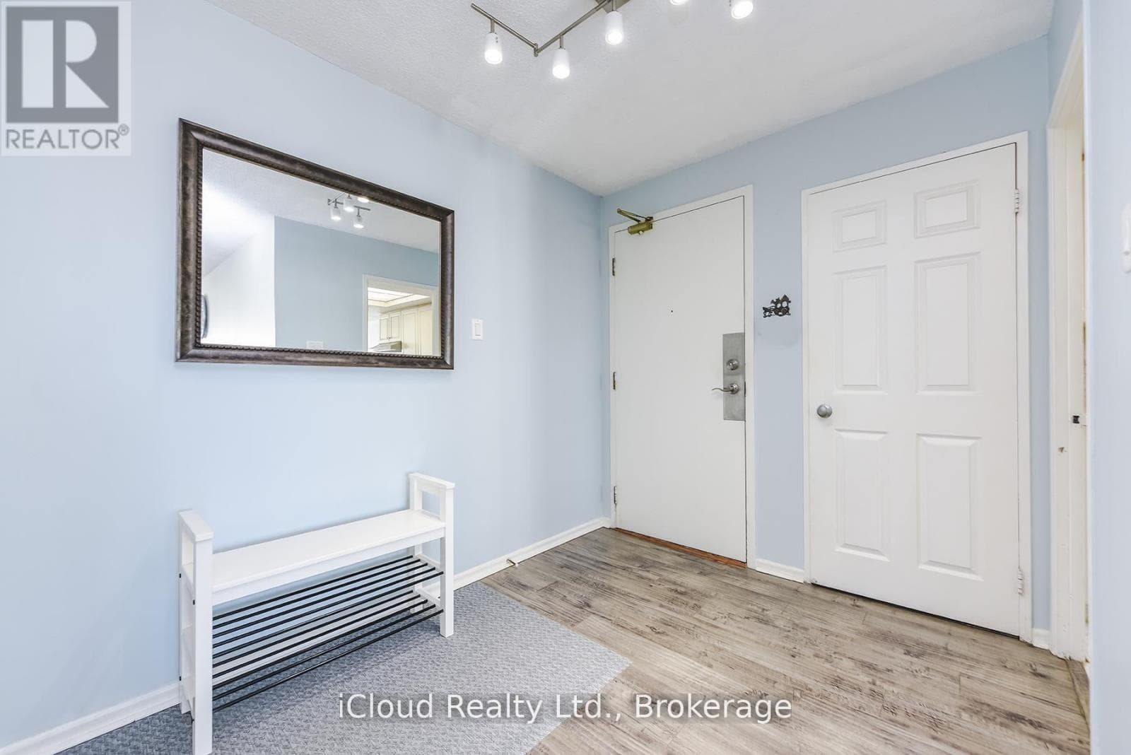 Photo of 1510 - 4460 TUCANA COURT