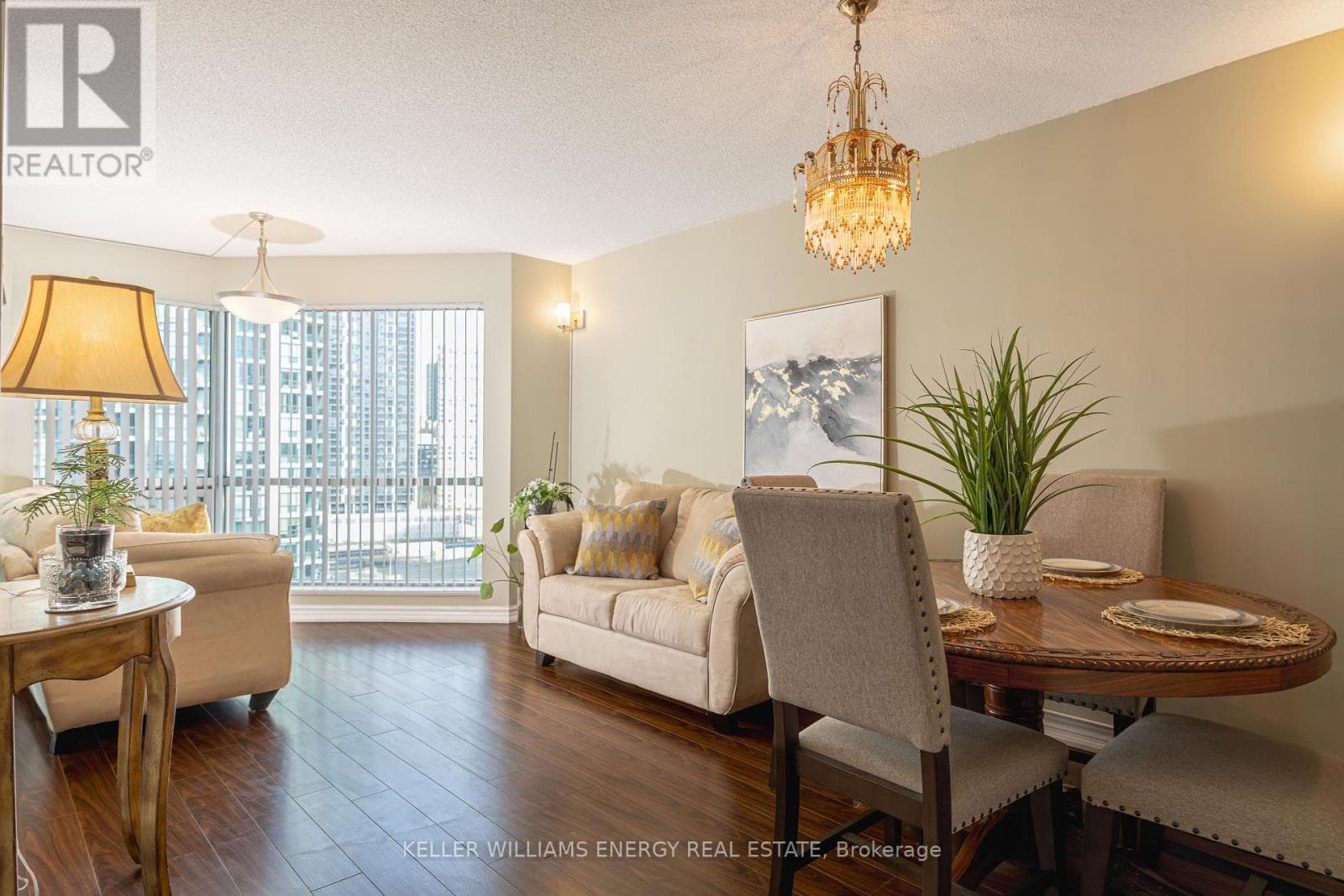 Photo of 1604 - 10 YONGE STREET