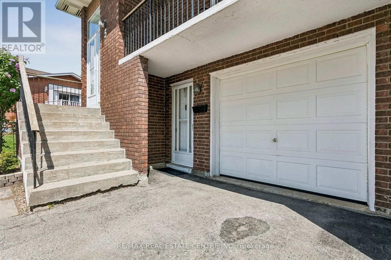 Photo of 5 HOCKLEY PATH