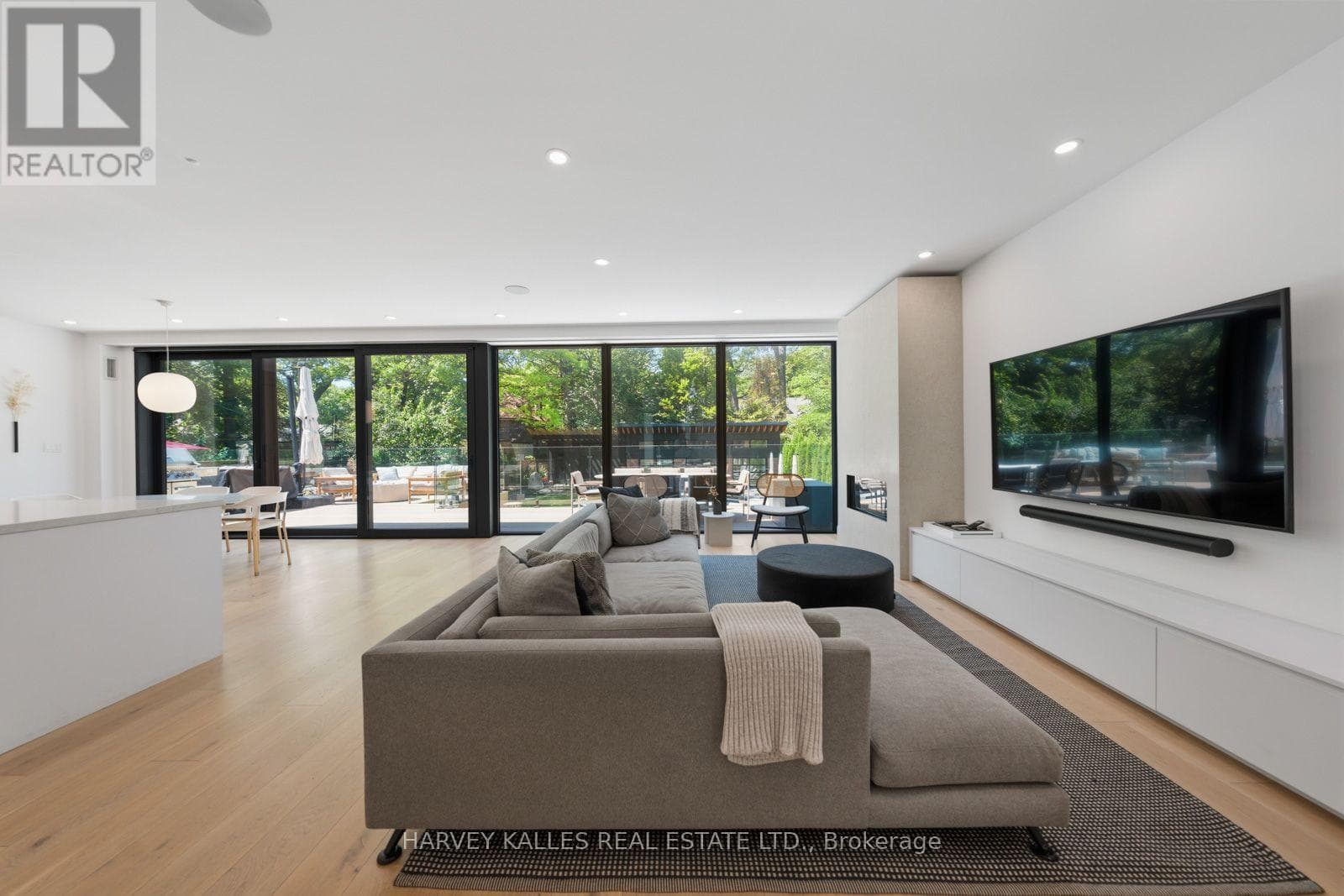 Photo of 128 LYNDHURST AVENUE