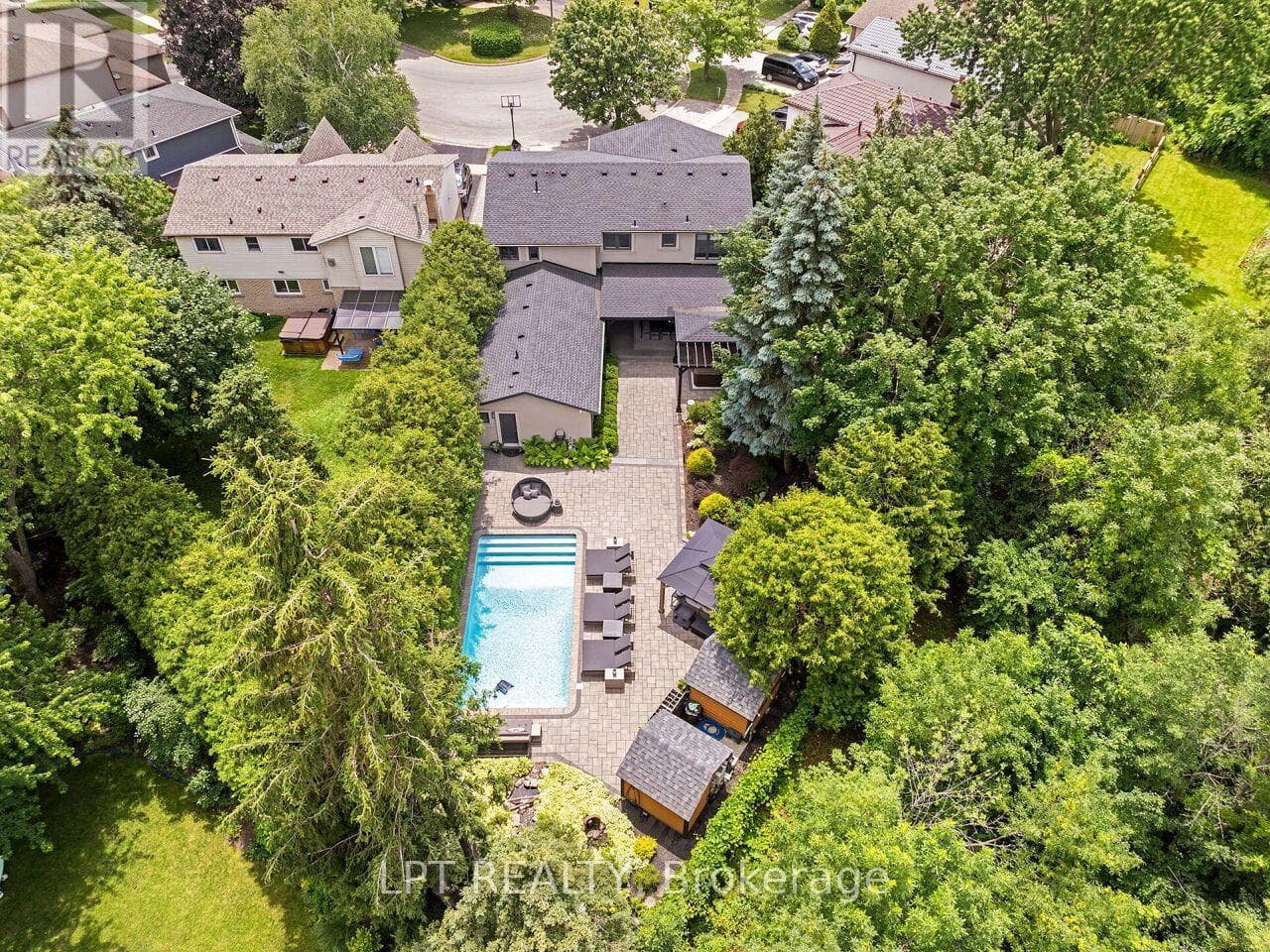 Photo of 493 TIPPERTON CRESCENT