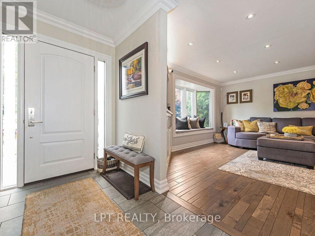 Photo of 493 TIPPERTON CRESCENT