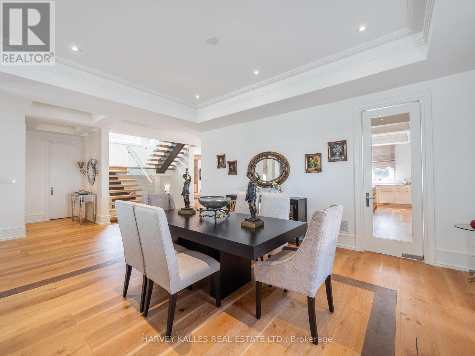 Photo of 267 EMPRESS AVENUE